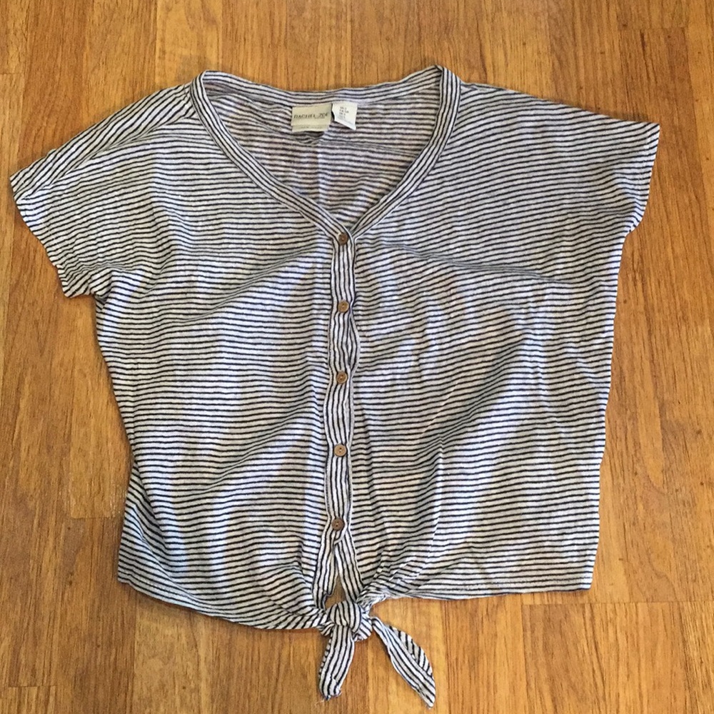 Cropped stripe button top